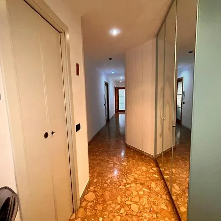 Panoramic Terrace & Sea View Flat With Free Parking Apartman Genova