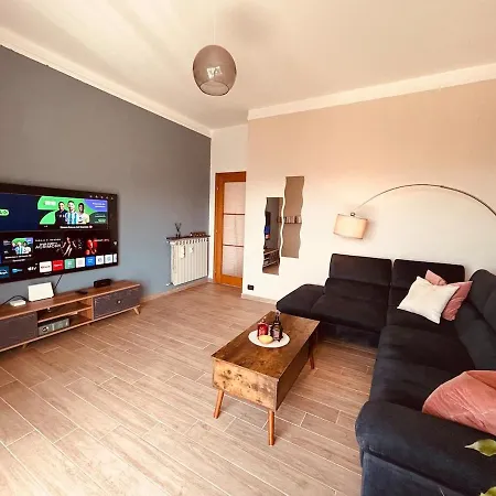 Apartman Panoramic Terrace & Sea View Flat With Free Parking Genova